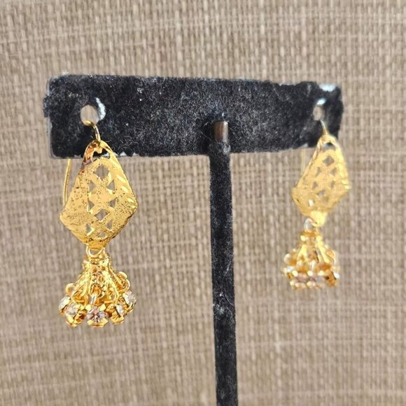 Drop Down Earrings Gold Tone Small Earrings Fashion Jewelry Unbranded - Picture 7 of 11